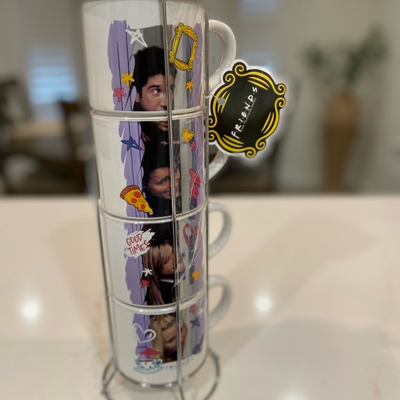 "Friends" Stackable Ceramic Mug 4 Pack and Friends XXL women’s shirt combo - Picture 11 of 11